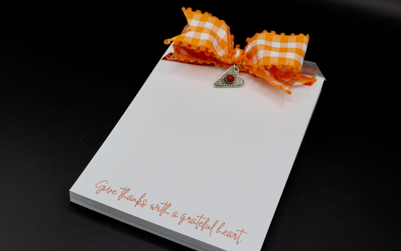Seasonal Notepads: "Give Thanks With A Grateful Heart"